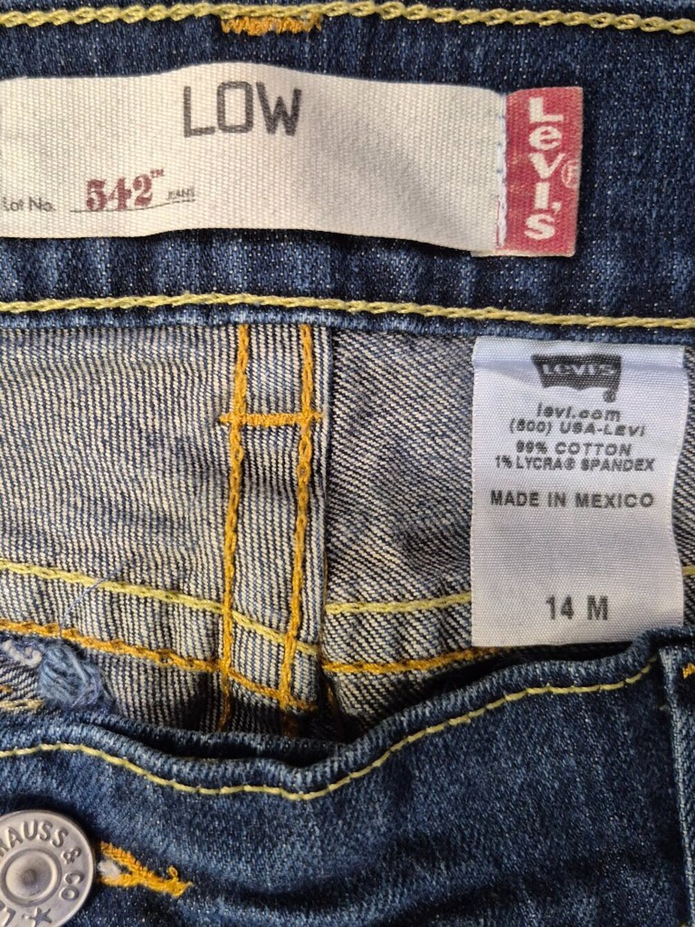 Levi’s 542 Low Jeans - women's size 14 - Picture 5 of 12